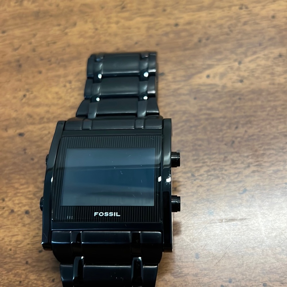 Hefty digital Fossil watch
